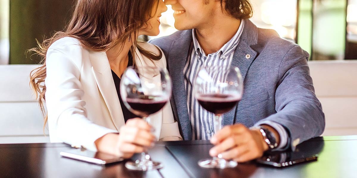 Swiping: a dating paradox